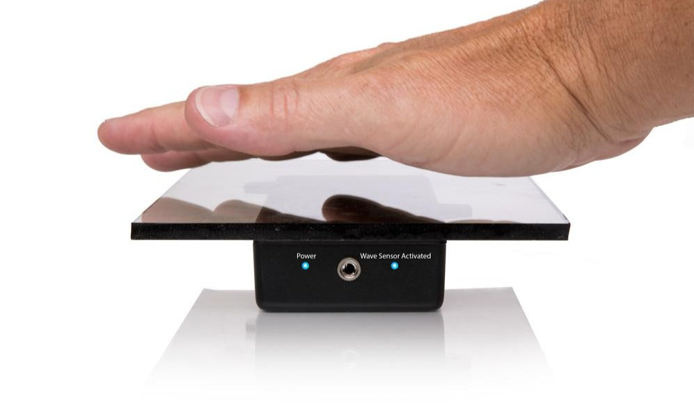 New TOUCHLESS WAVE to Play Interactive Digital Signage Solution ...